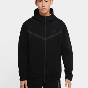 NWT Nike Sportswear Tech Fleece 2-piece Hoodie & Joggers - Black/black
